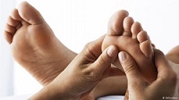 Medizinische Fußpflege und Massagen